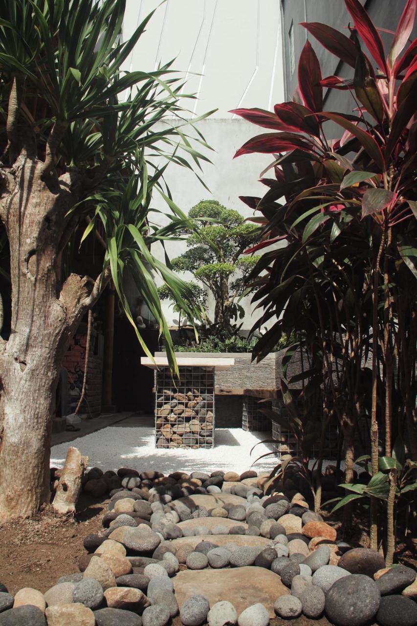 Nuka Beach Inn Kuta  Exterior photo
